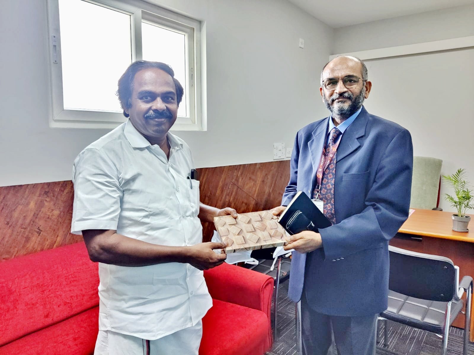 Hari Balachandran, who recently took over as Chief Executive Officer, ICT Academy, called on Honourable IT Minister Thiru T. Mano Thangaraj.